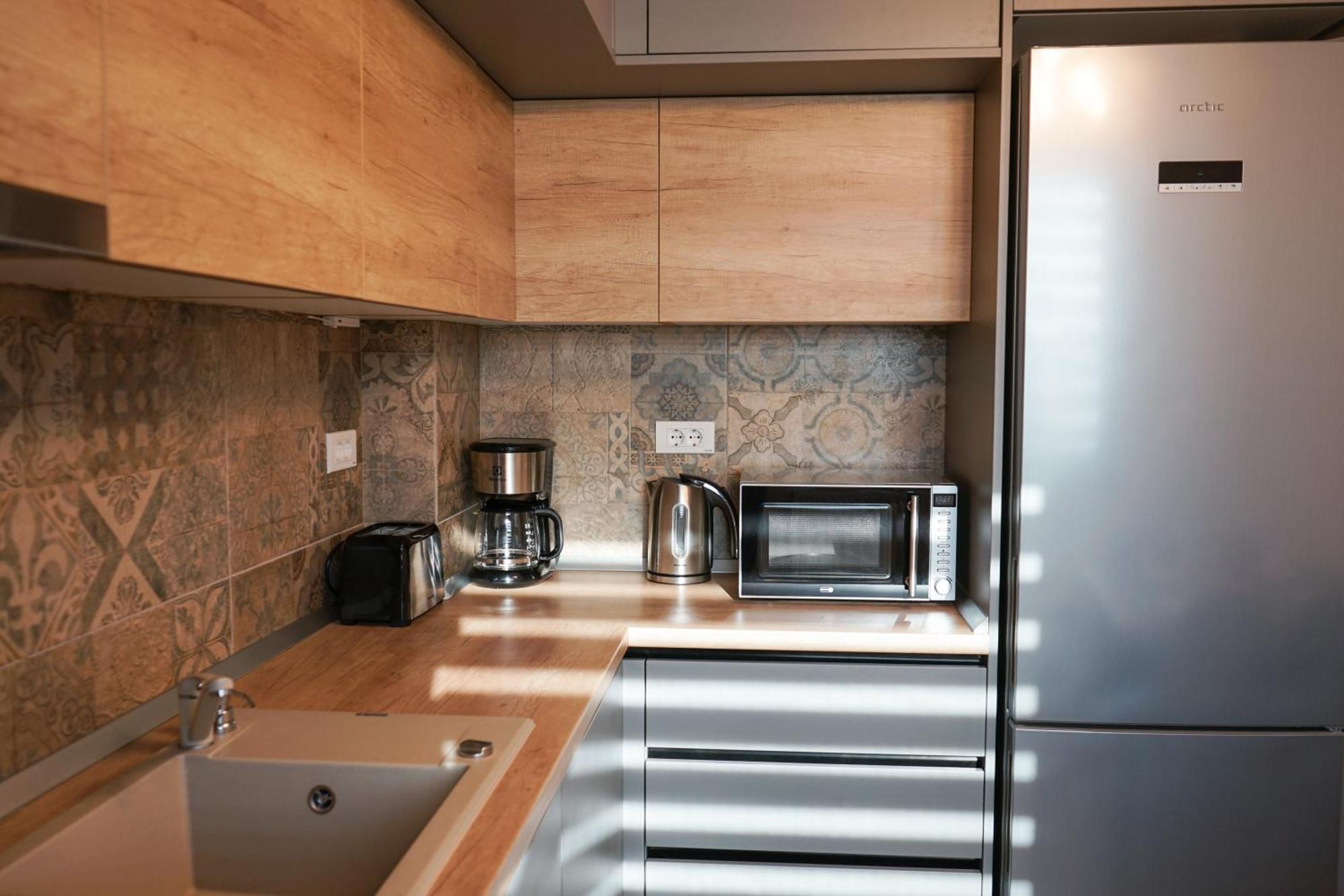 Mirandis Apartments - Comfort & Private Parking Near Coresi Mall Брашов Екстер'єр фото