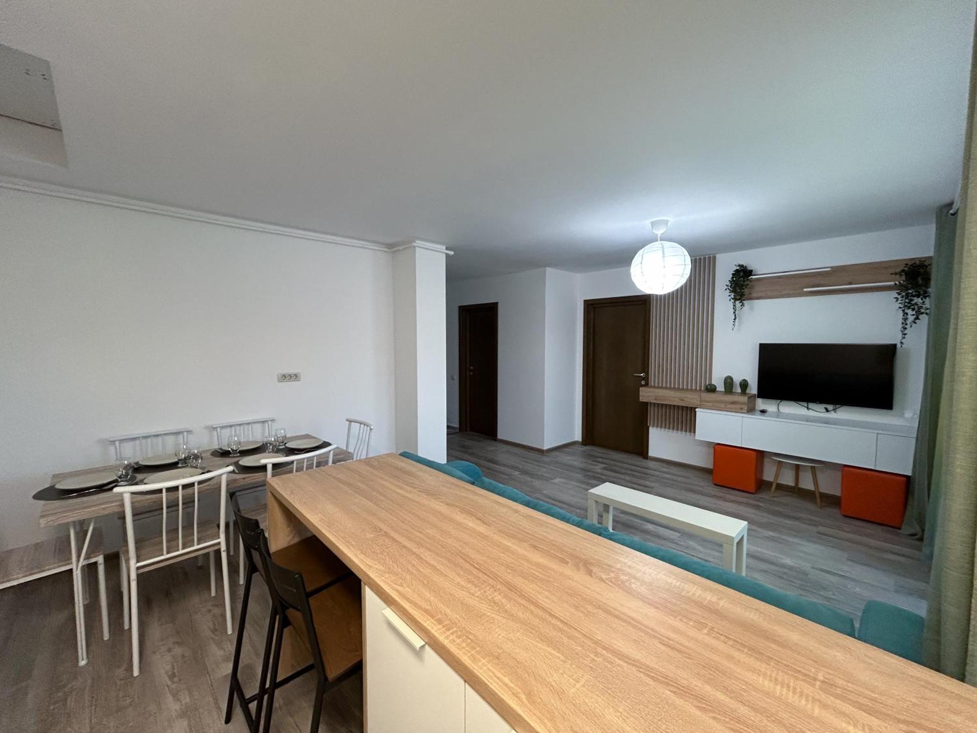 Mirandis Apartments - Comfort & Private Parking Near Coresi Mall Брашов Екстер'єр фото