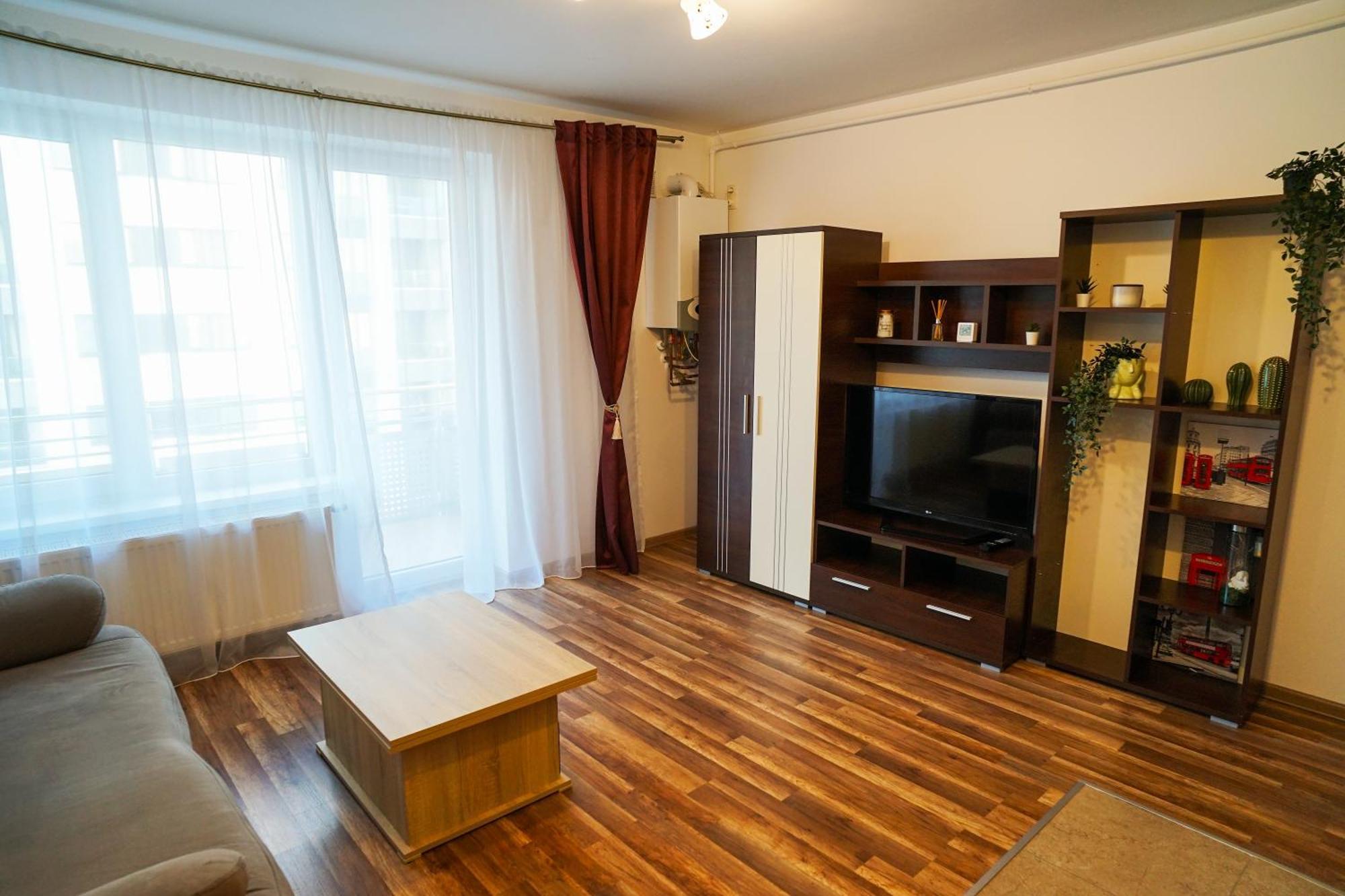 Mirandis Apartments - Comfort & Private Parking Near Coresi Mall Брашов Екстер'єр фото
