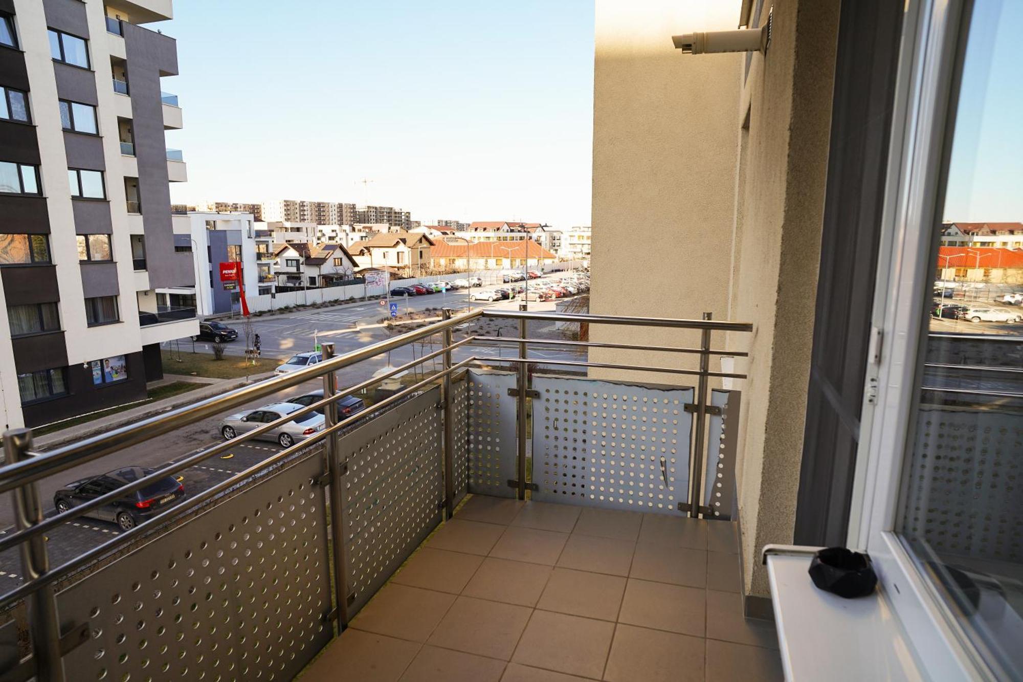 Mirandis Apartments - Comfort & Private Parking Near Coresi Mall Брашов Екстер'єр фото