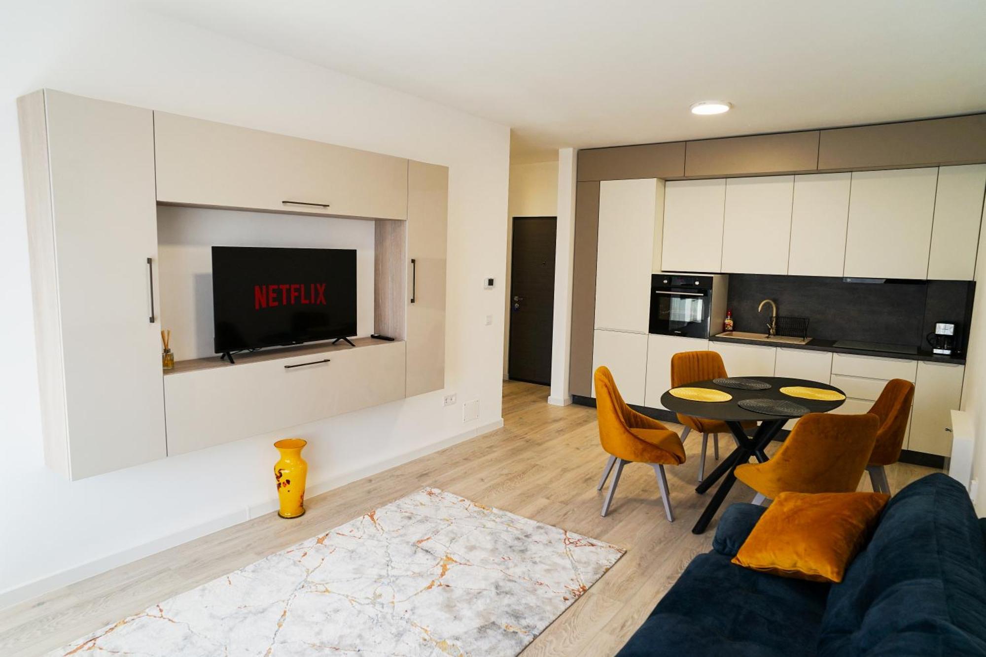 Mirandis Apartments - Comfort & Private Parking Near Coresi Mall Брашов Екстер'єр фото