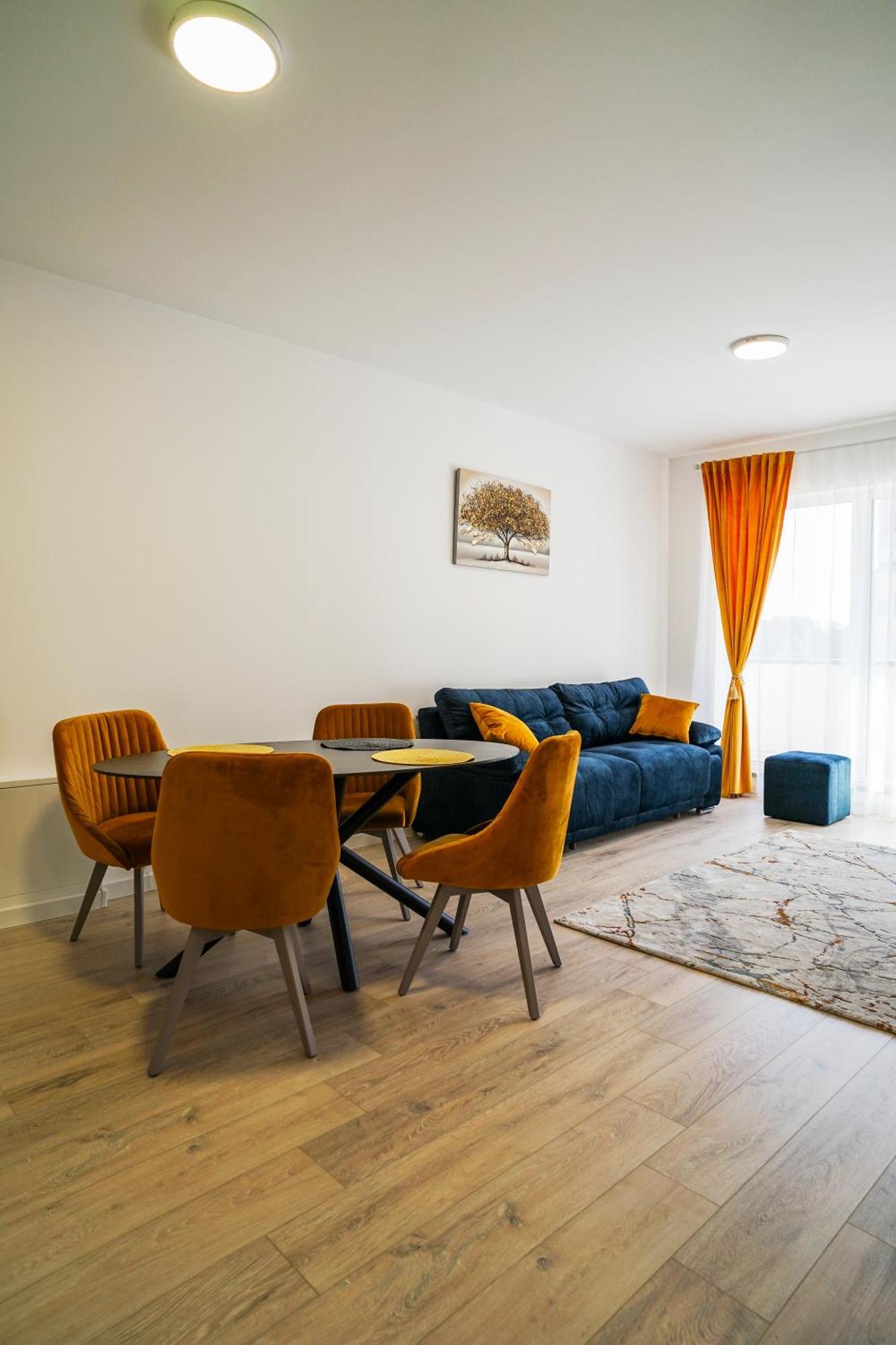 Mirandis Apartments - Comfort & Private Parking Near Coresi Mall Брашов Екстер'єр фото