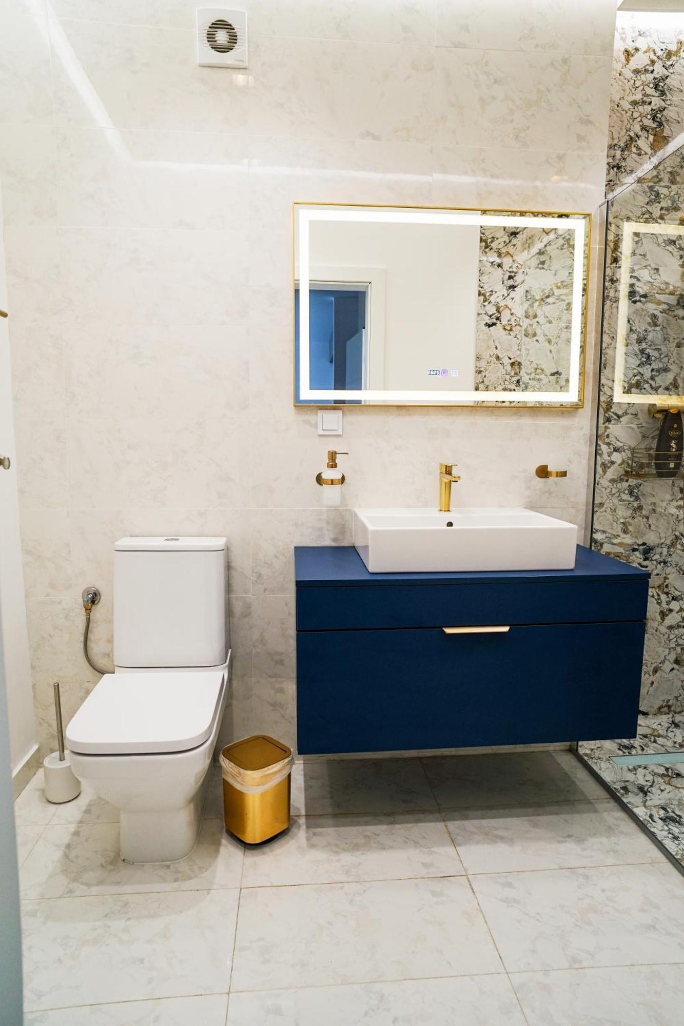 Mirandis Apartments - Comfort & Private Parking Near Coresi Mall Брашов Екстер'єр фото