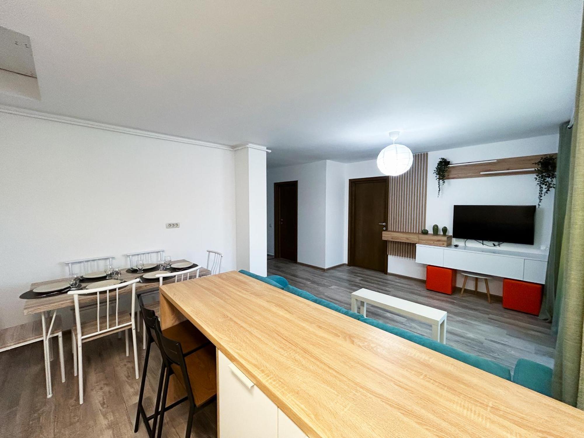 Mirandis Apartments - Comfort & Private Parking Near Coresi Mall Брашов Екстер'єр фото