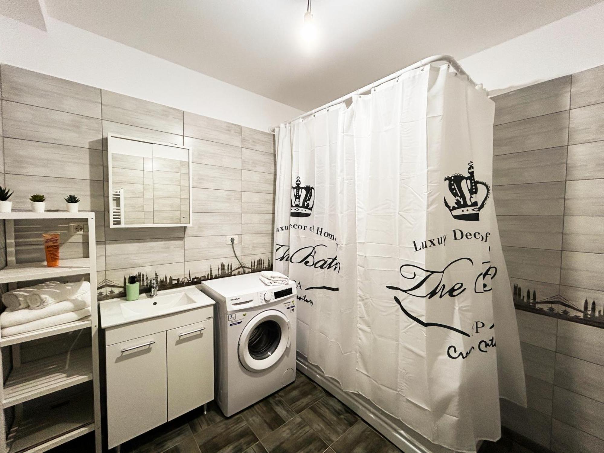 Mirandis Apartments - Comfort & Private Parking Near Coresi Mall Брашов Екстер'єр фото
