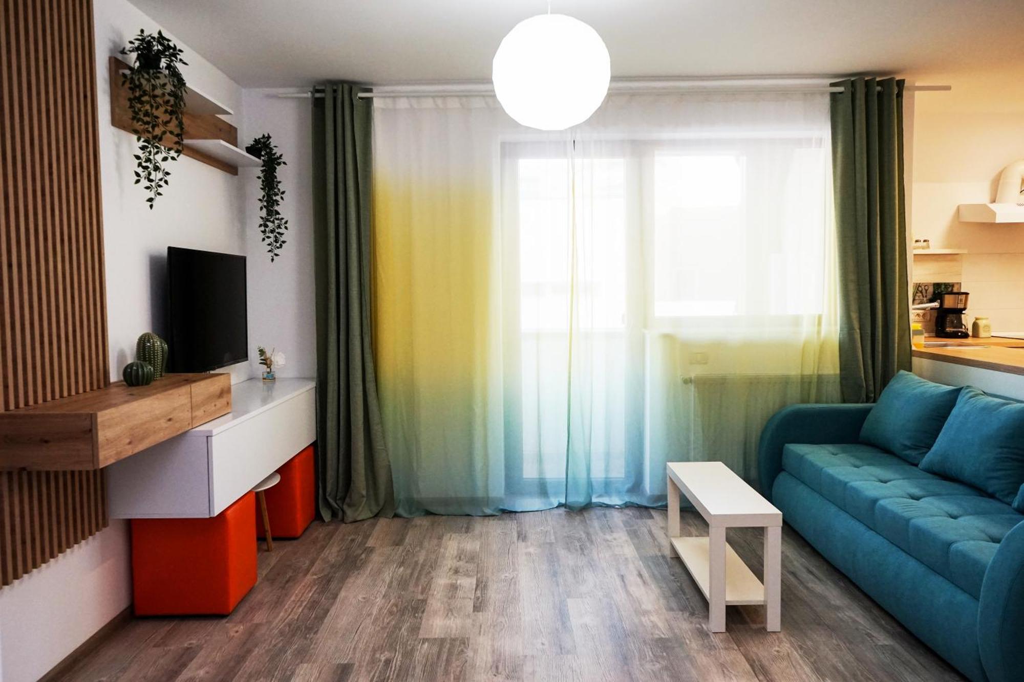 Mirandis Apartments - Comfort & Private Parking Near Coresi Mall Брашов Екстер'єр фото